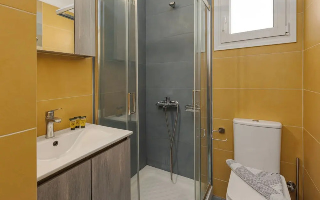 Boutique Seaview Apt near City Center