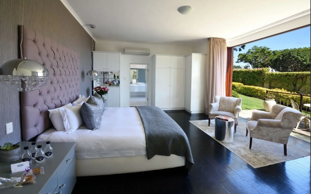 The Clarendon - Fresnaye