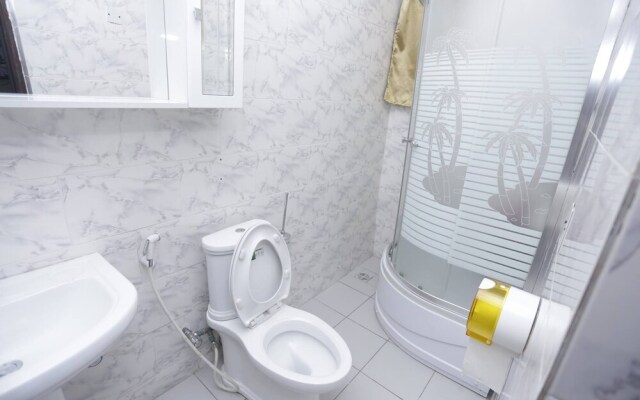 Green Palm Apartments