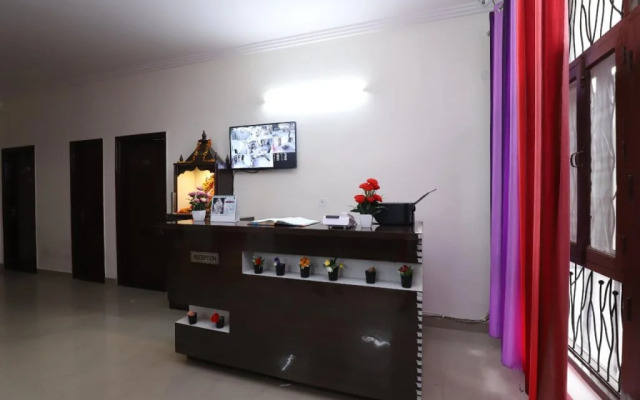 OYO 29871 Noida Dreamz 2