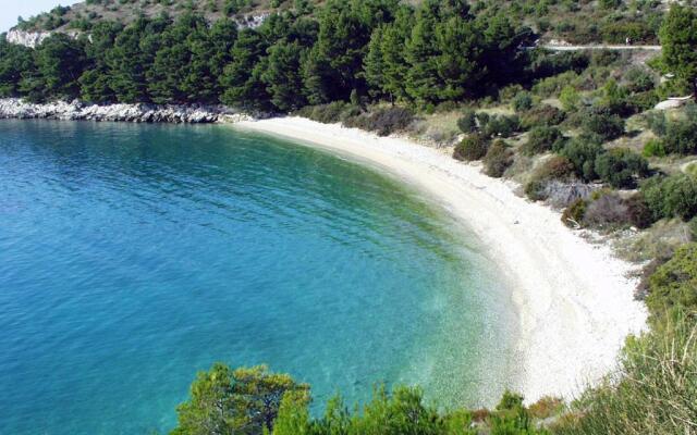 Apartments by the sea Drvenik Donja vala, Makarska - 19006