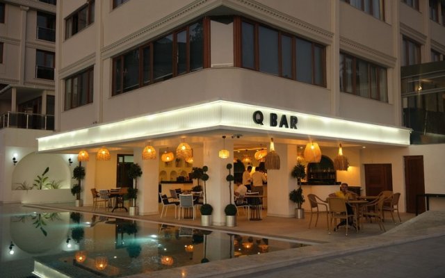 Qinn Hotel