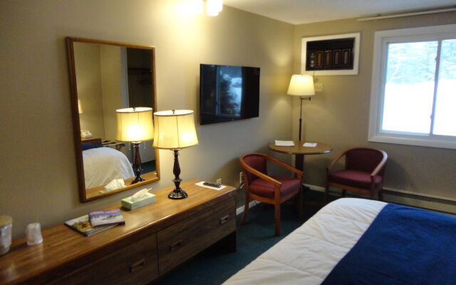 Eastern Inn & Suites