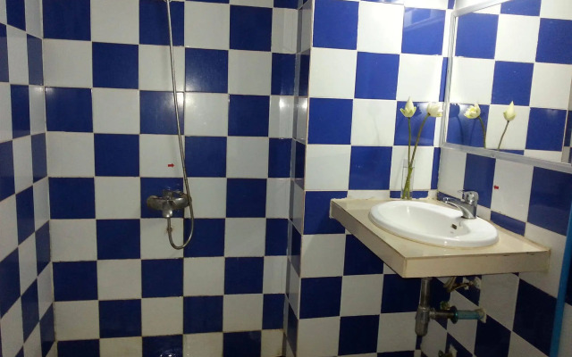 Ta Som Guesthouse & Tour Services