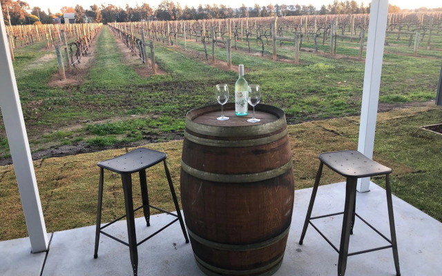 Milawa Vineyard Views - Guesthouse 1