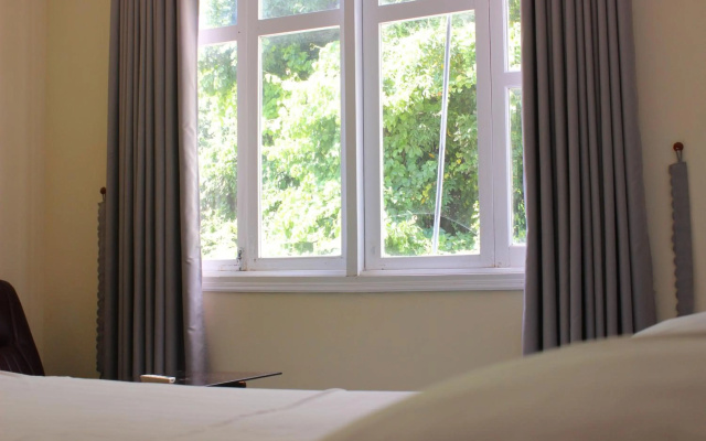 Lam Son Hotel – Guest Rooms – Vung Tau