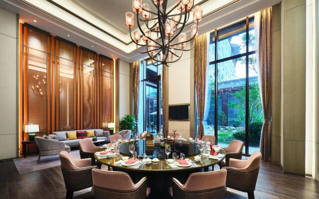 Crowne Plaza Wuxi Lake View