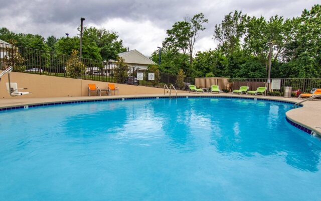 Holiday Inn Knoxville N - Merchant Drive by IHG