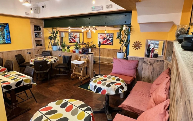 Hoopers Sandy Beach Guest Rooms