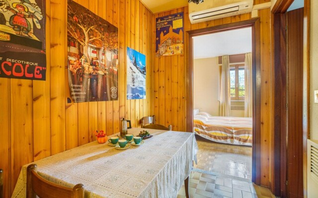 Nice Apartment in Saint Pierre With 1 Bedrooms and Wifi