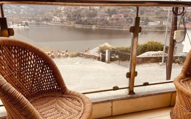 Mohini's Lake View Apartments Bhimtal