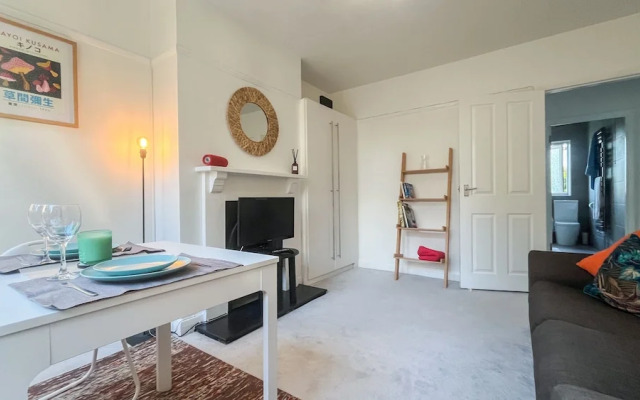 Modern 1 Bedroom Apt In Maidenhead Nr River Thames