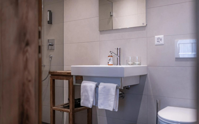 Adula Hotel