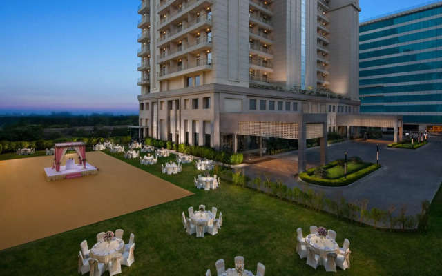 Sandal Suites Op. by Lemon Tree Hotels