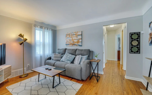 Pet-friendly Southfield House w/ Ping-pong Table!