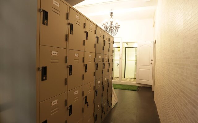 Tiger Lily Hostel