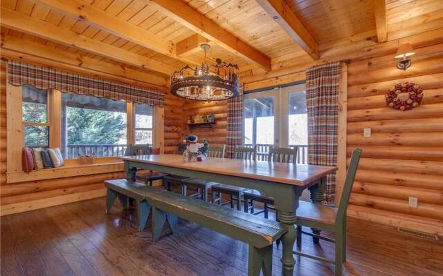 Lookout Lodge - Five Bedroom Cabin