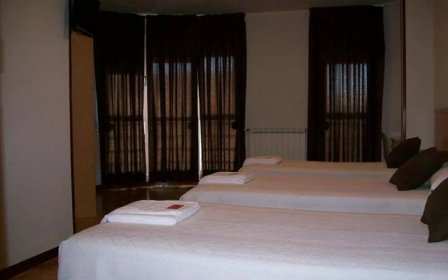 Hostal Cerecedo