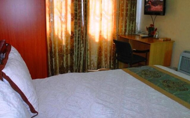Pearl Highway Hotel