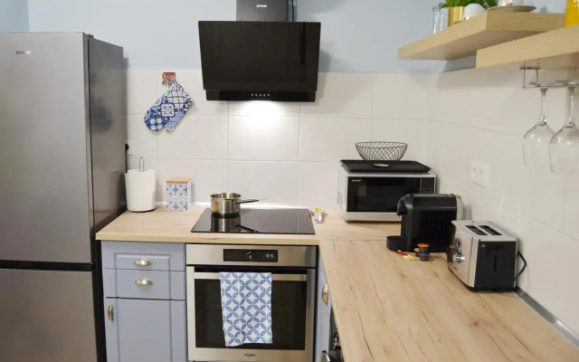 BEYOND ABSTRACT - Gorgeous 1BR Apt