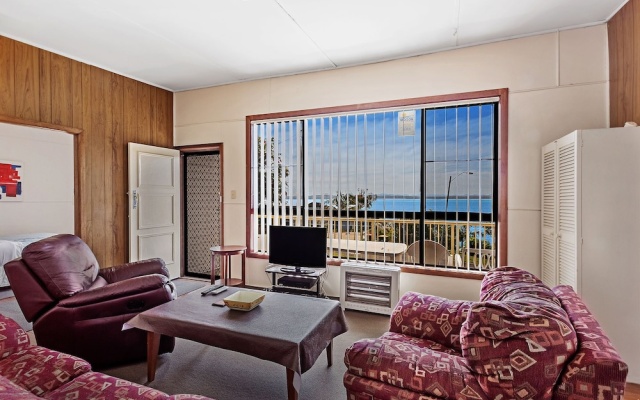 Ronem Cottage, 5 Gloucester Street – Guest Rooms – Nelson Bay