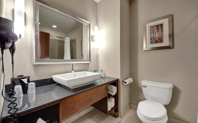 Holiday Inn Express & Suites Oklahoma City North by IHG