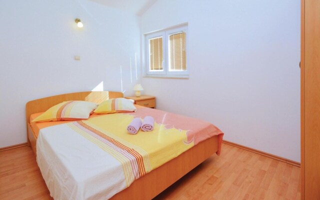 Amazing Home in Lokva Rogoznica With Wifi and 3 Bedrooms