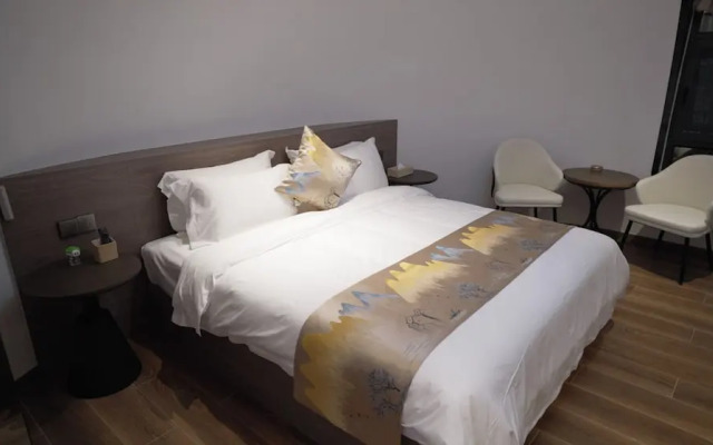 Unicorn Rocket Resort