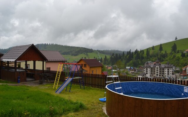 Cottage Panskyi Kut