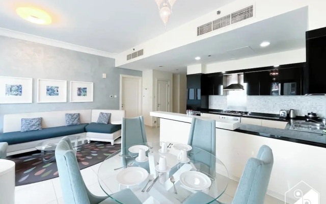 Elegant 2-bed Retreat Stunning Downtown Views