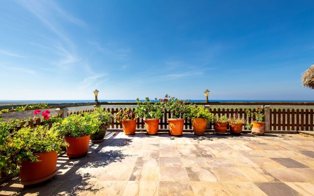 Breathtaking Family Designer Villa w/ Private Pool & Tropical Garden