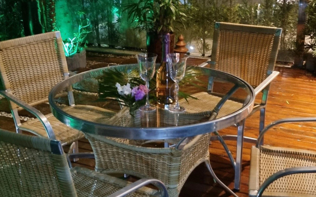 Aconchegante apartamento térreo na Praia de Mariscal