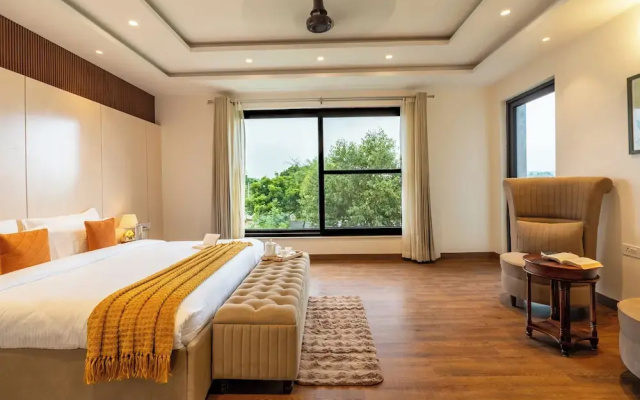 Elivaas Gardenia 4 BHK Farmhouse