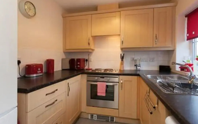 Malsbury Avenue Apartment
