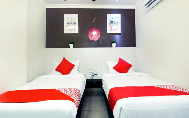 Super OYO 761 City Hotel