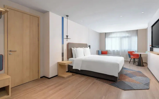 Longyan Liancheng by IHG