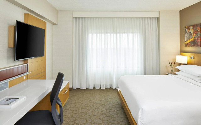 Renaissance Chicago Glenview Suites Hotel