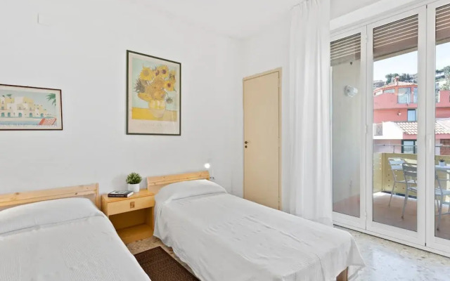 Aci Castello Seaview Apartment With Parking