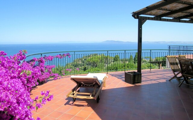 Three-room Apartment Porto Santo Stefano
