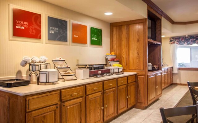 Comfort Inn & Suites Geneva - West Chicago