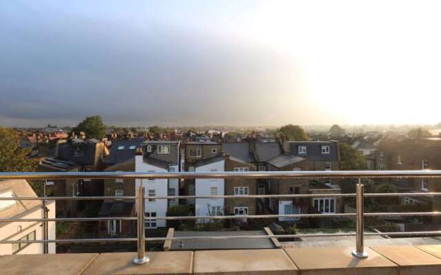 1 Bedroom Flat in Balham With Balcony