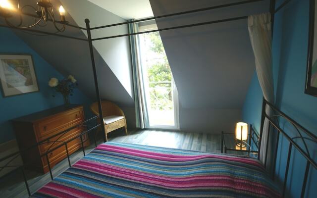 Comfortable Modern Villa Situated Near the sea