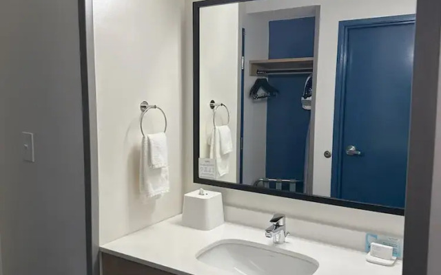 Baymont Inn And Suites Grand Rapids