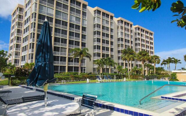 Creciente 313N by RedAwning