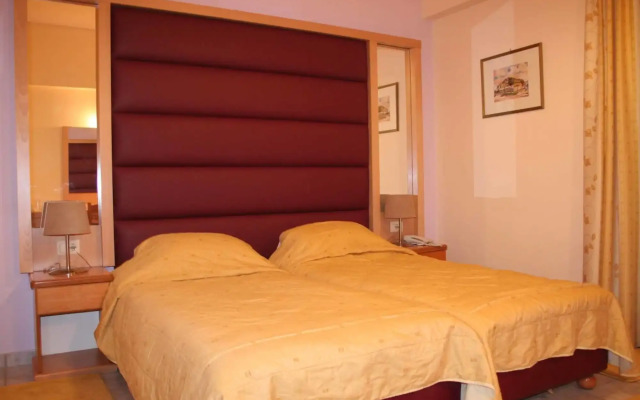Frini Hotel