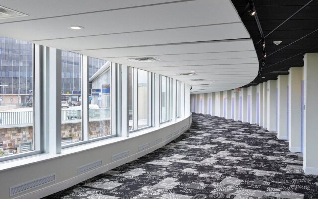Renaissance Edmonton Airport Hotel