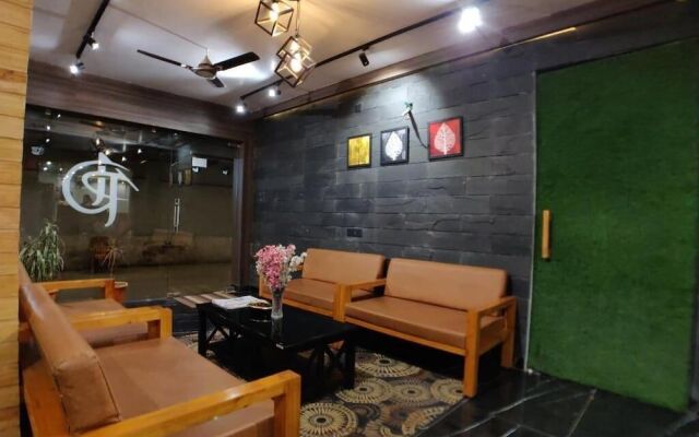 Hotel Atul Residency