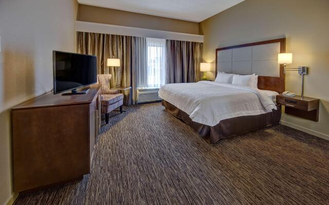 Hampton Inn by Hilton Dunn