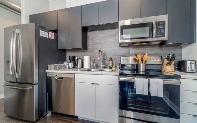 Des Moines Heavenly 1BD 1BA Downtown Apartment