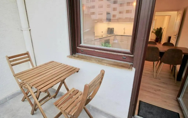 Fantastische Moderne und Zentrale Wohnung mit Balkon